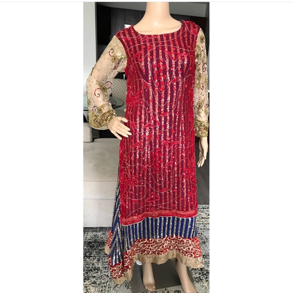 Pakistani 3-piece heavy embellished gown. - Picture 1 of 1